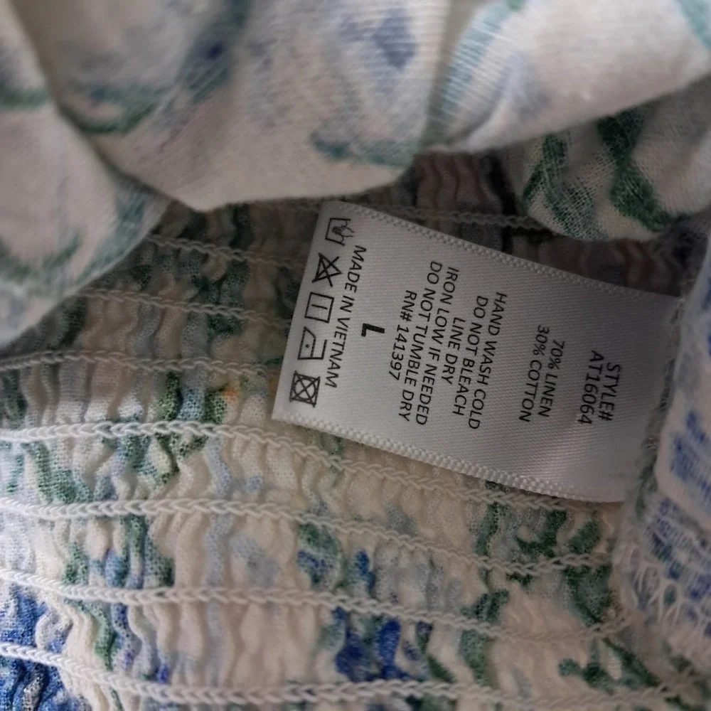 ASTR The Label Top Women's Large Blue Floral Puff Sleeve Smocked Linen Cottage